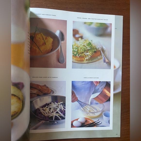 Set of 2 Martha Stewart Living Magazines - Nov 1997 and 2001 - Picture 3 of 5